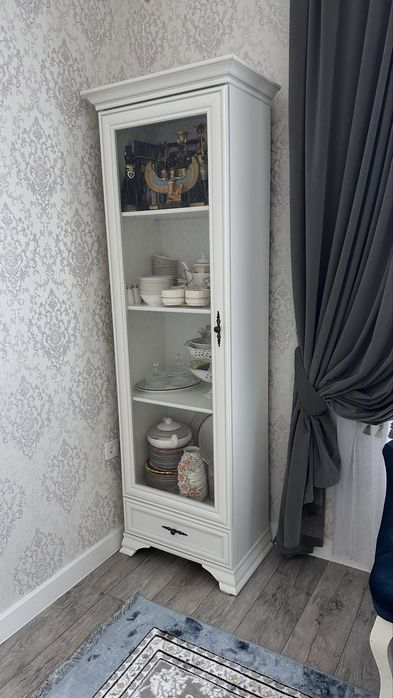 Шкаф для посуды буфетница