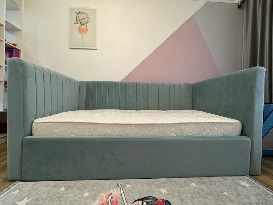 Продам кровать диван