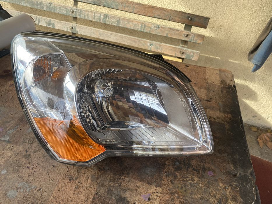 Десен фар за киа спортидж