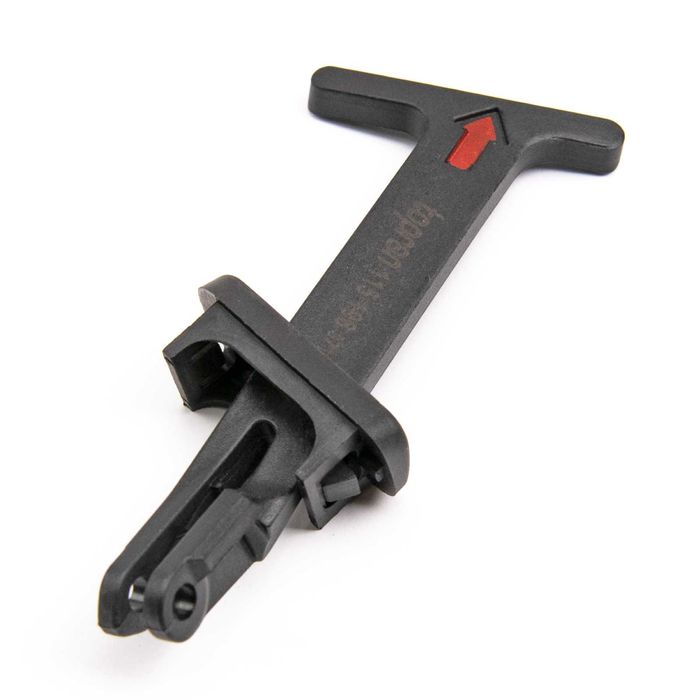 Дръжка Отваряне Преден Капак на Volkswagen Фолксваген Golf 4 IV Bora