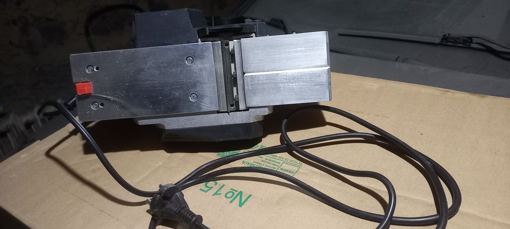 Электрорубанок Crown