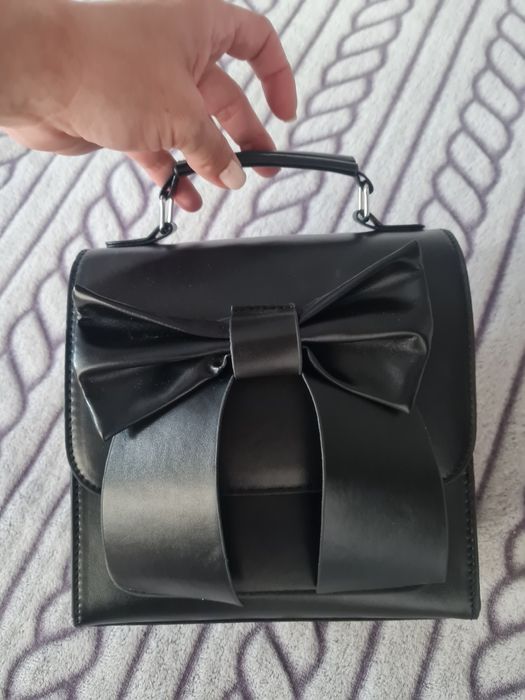 Нова чанта с панделка