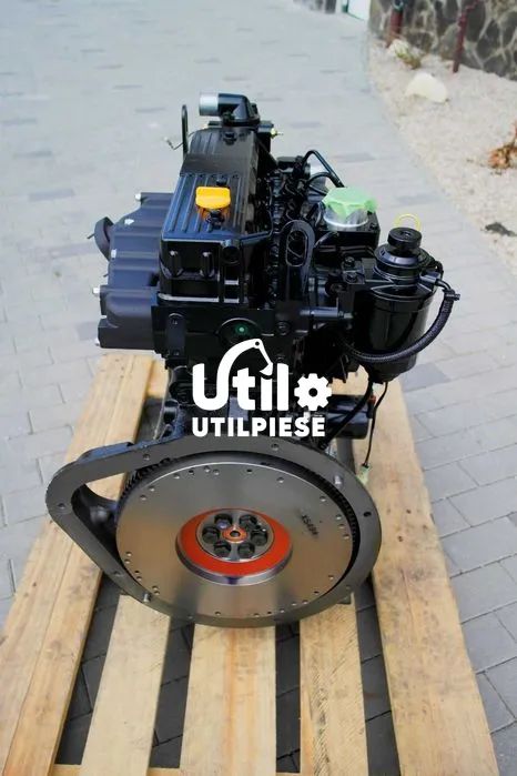 Motor Yanmar 4TNE98 nou pentru utilaje constructii + piese Yanmar