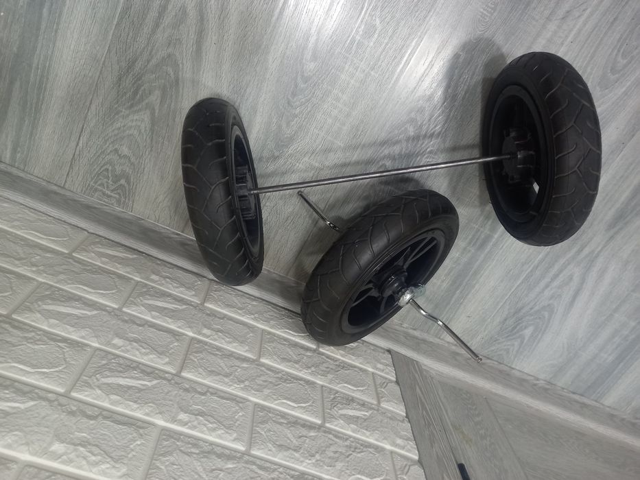 Колёса для трёхколёсного  велосипеда