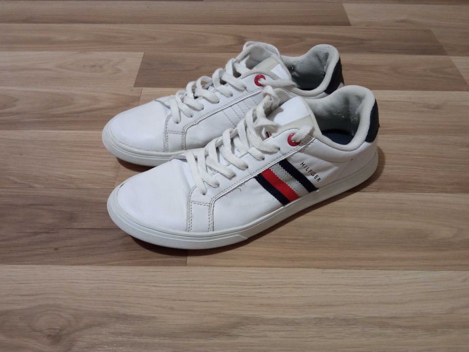 Спортни обувки Tommy Hilfiger