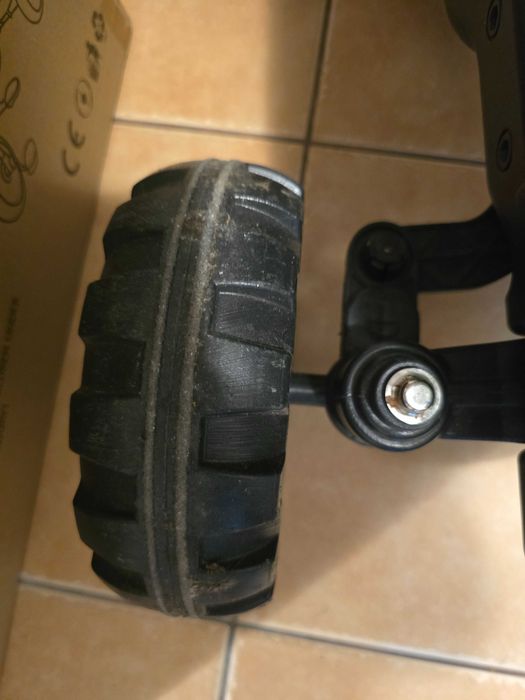 Tractor Falk pentru copii, cu pedale, verde