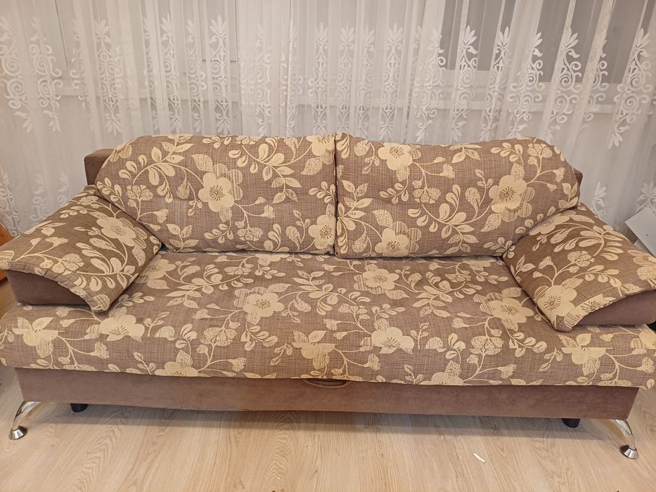 Продаю диван расскладной