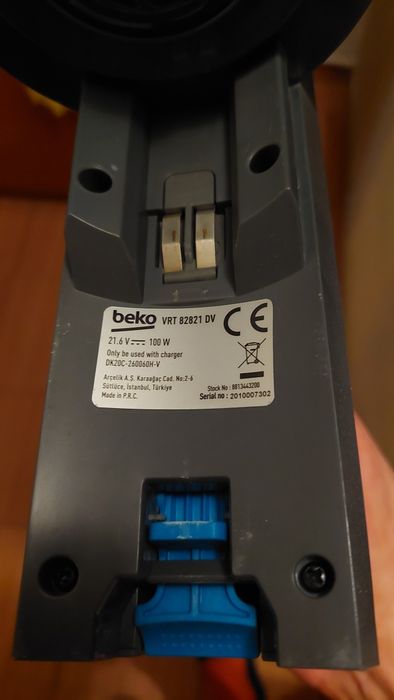 Aspirator vertical BEKO PractiClean VRT82821DV, 0.7l, acumulator 21.6V