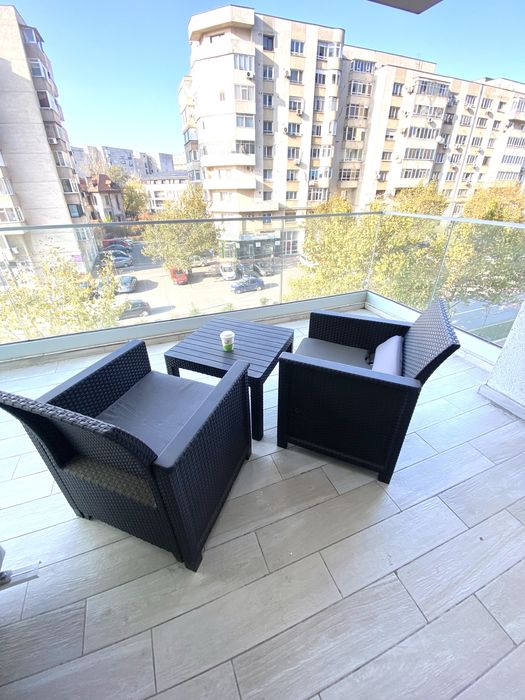 Inchiriez apartament/ Roka Residence/Nerva Traian/ Parcare subterana