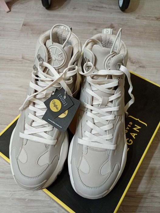 Чисто нови зимни обувки Buffalo