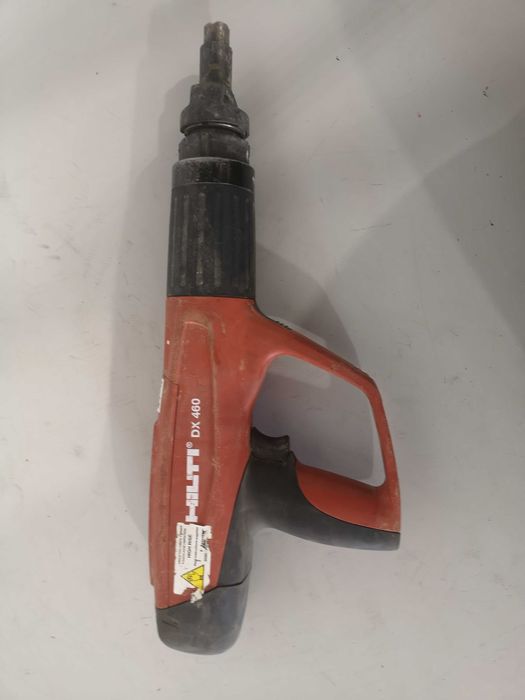 Пистолет за пирони - Hilti DX460