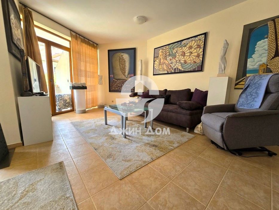 Къща в Бургас, област-с.Кошарица площ 140 цена 155000