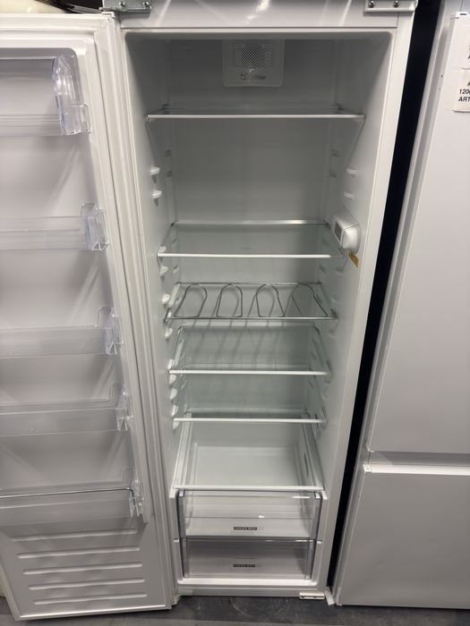 Frigider încorporabil No-Frost Whirlpool ARG 180701