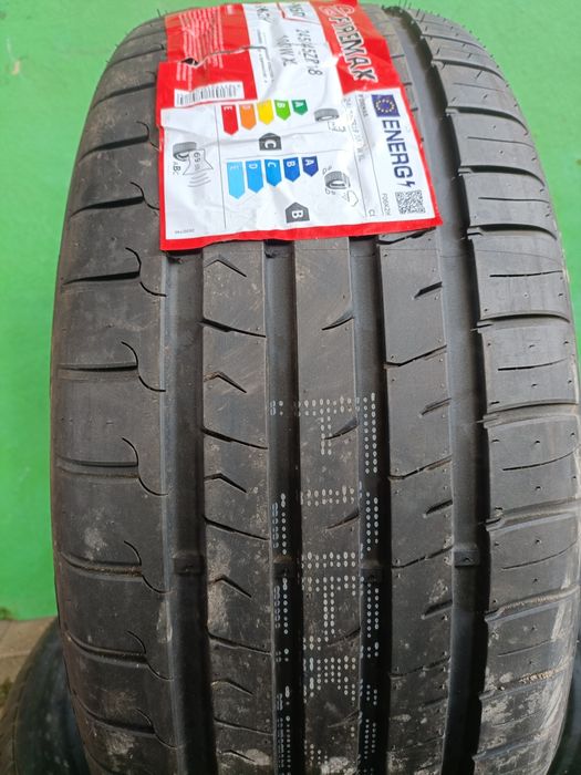 Шины новые 245/45ZR 18 Firemax