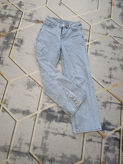 Продам Джинсы срочно