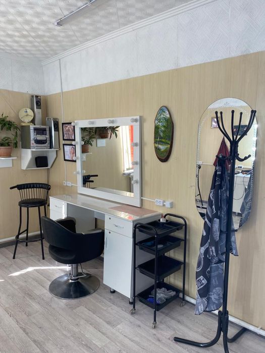 Продам мебель в парикмахерскую