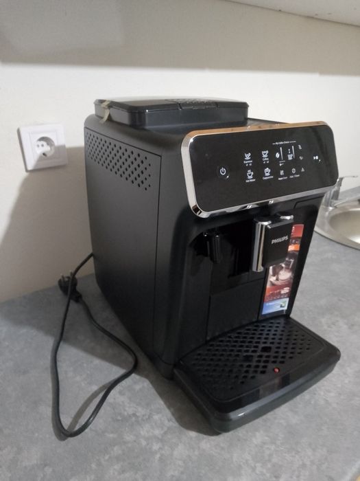 Vând espressor Philips LatteGO