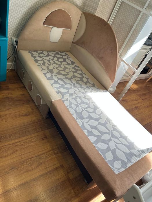 Продам уголок б/у