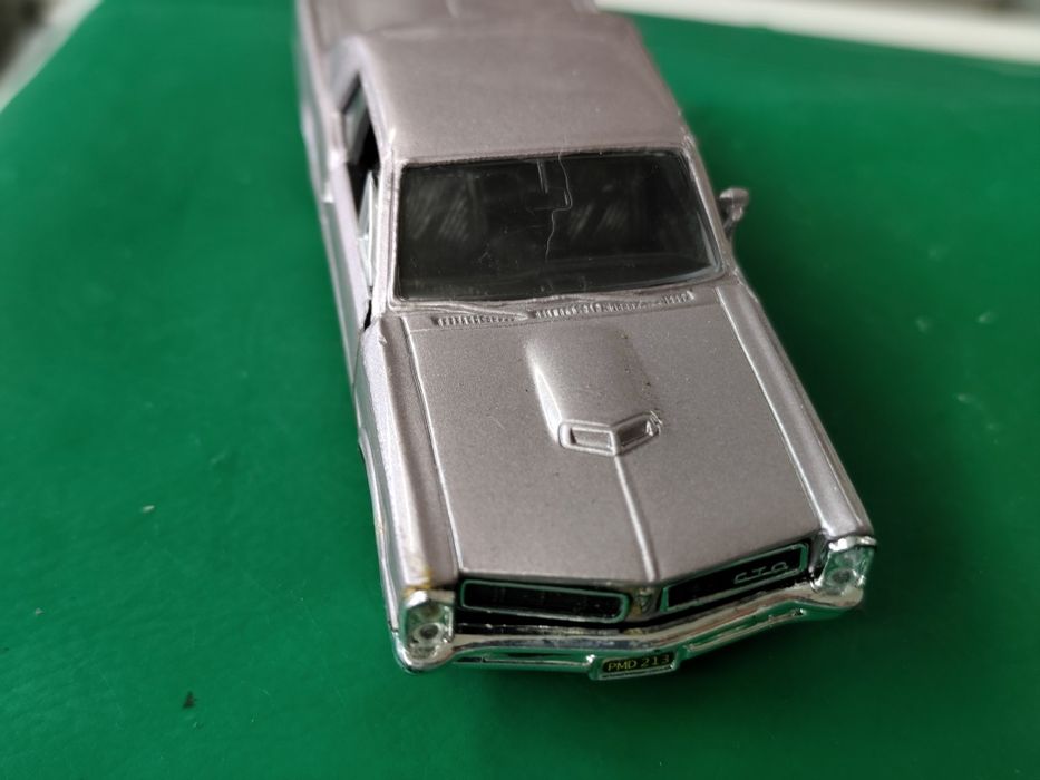 Количка welly pontiac 1965 gto