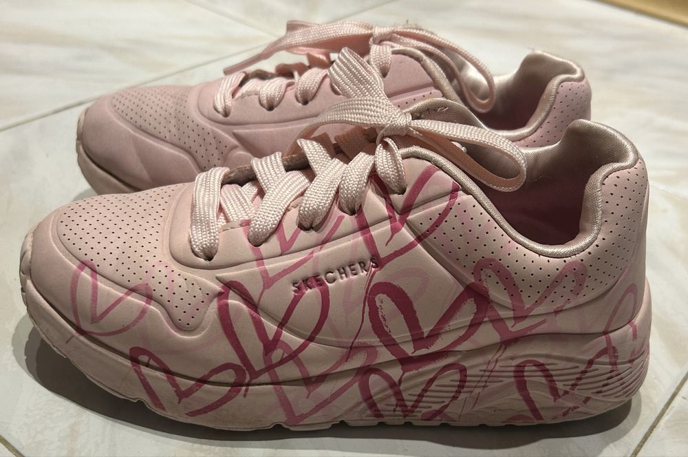 Детски маратонки SKECHERS номер 31