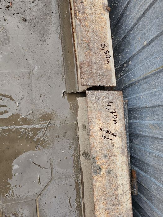 Двутавр стальная H-30см. б/у.