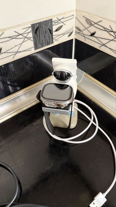 Срочно Продаю Apple Watch Ultra 2 (Black Titanium, 49 мм, GPS +