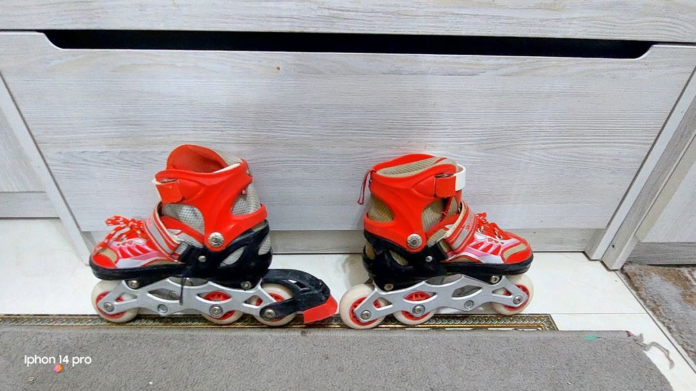 Rolik sotiladi qizil