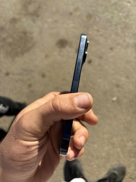 Продавам Iphone 15 pro max 256gb 87BH