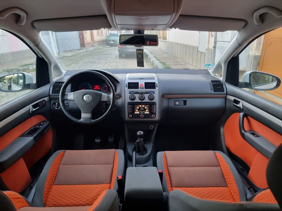 Vw Touran CROSS1.4 tsi 2010