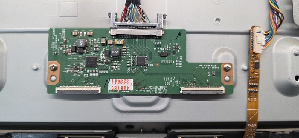 Tv 3d ambilight philips 42pfh6309/88  display lg imagine deosebita