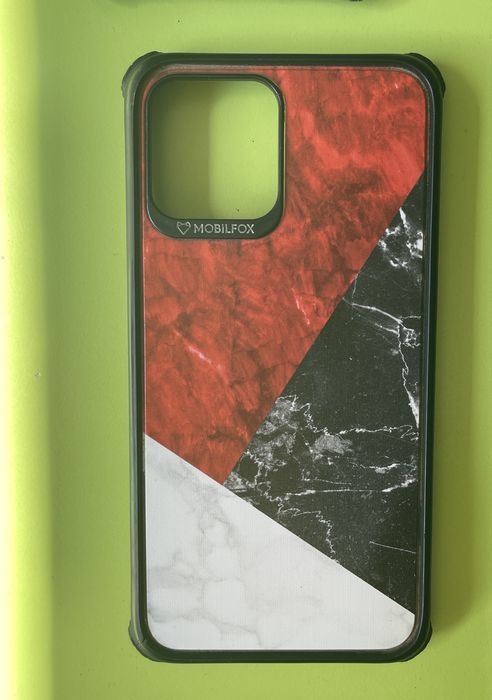 Vand 4 huse mobilfox pentru Iphone 12 pro max