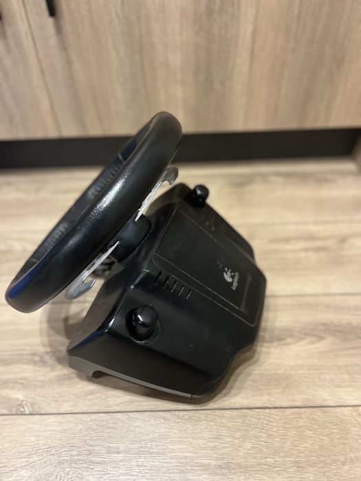 Logitech G27 с шифтър