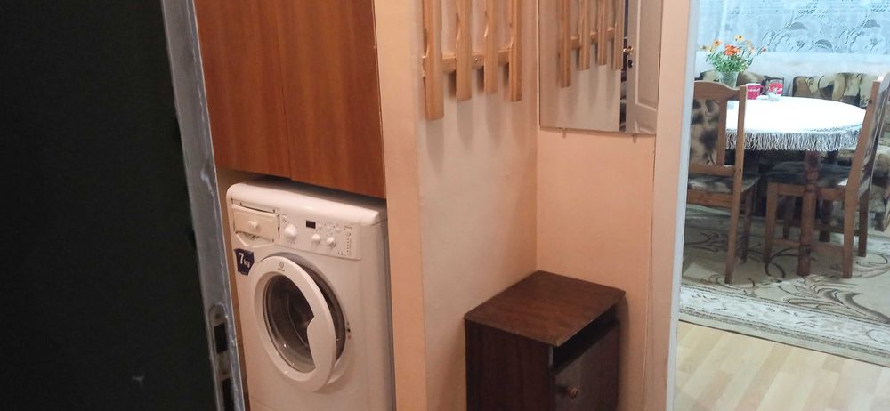 Дава се под наем Двустаен апартамент в Варна, Колхозен пазар - 55 кв.м за 357 € - Снимка #1