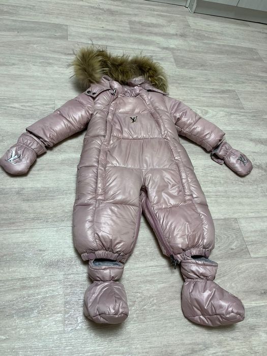 Зимний детский комбинезон