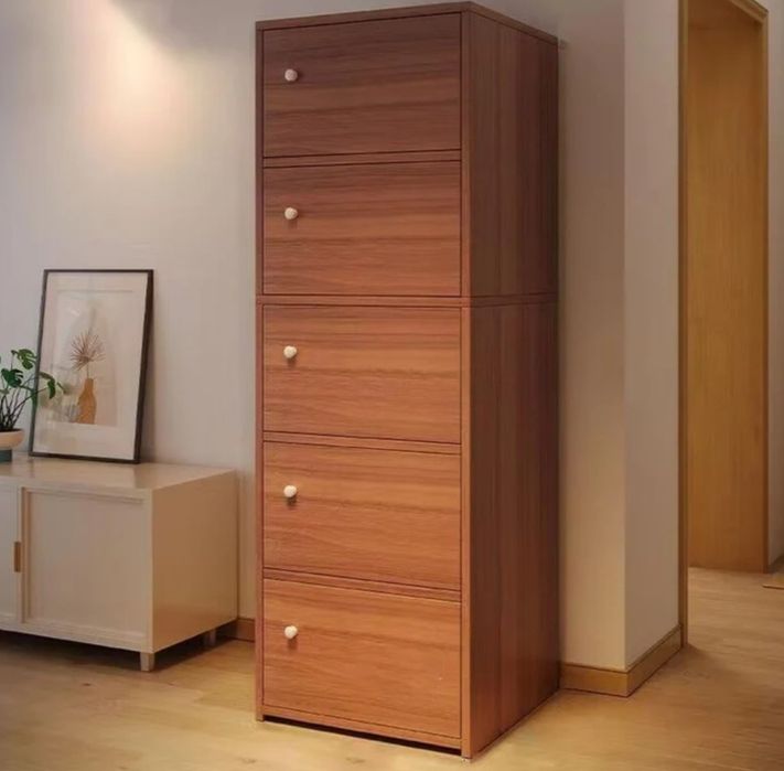 Dulap alb crem maro vertical de depozitare cu 5 sau 6 usite