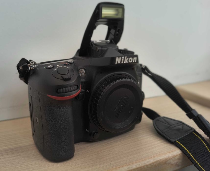 Nikon D7200 Body – Stare foarte bună, Ideal Foto Entuziast