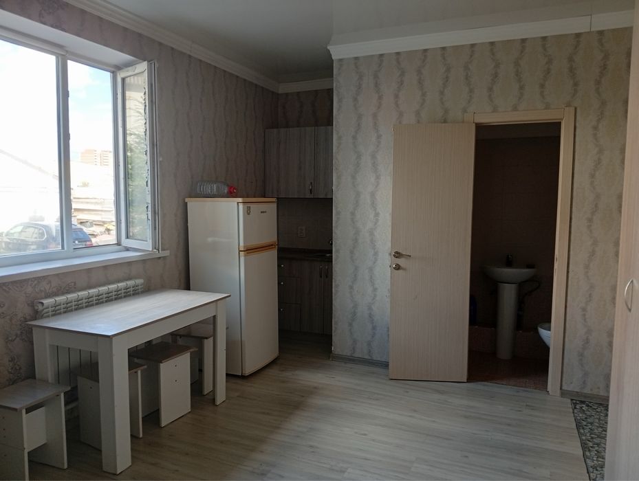 Общежитие  сдам комнату