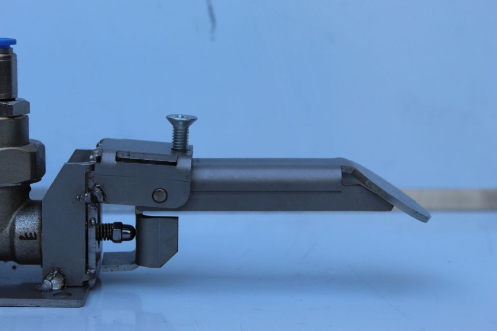 Pedala chiuveta / Chiuveta Self service sau chiuveta normala