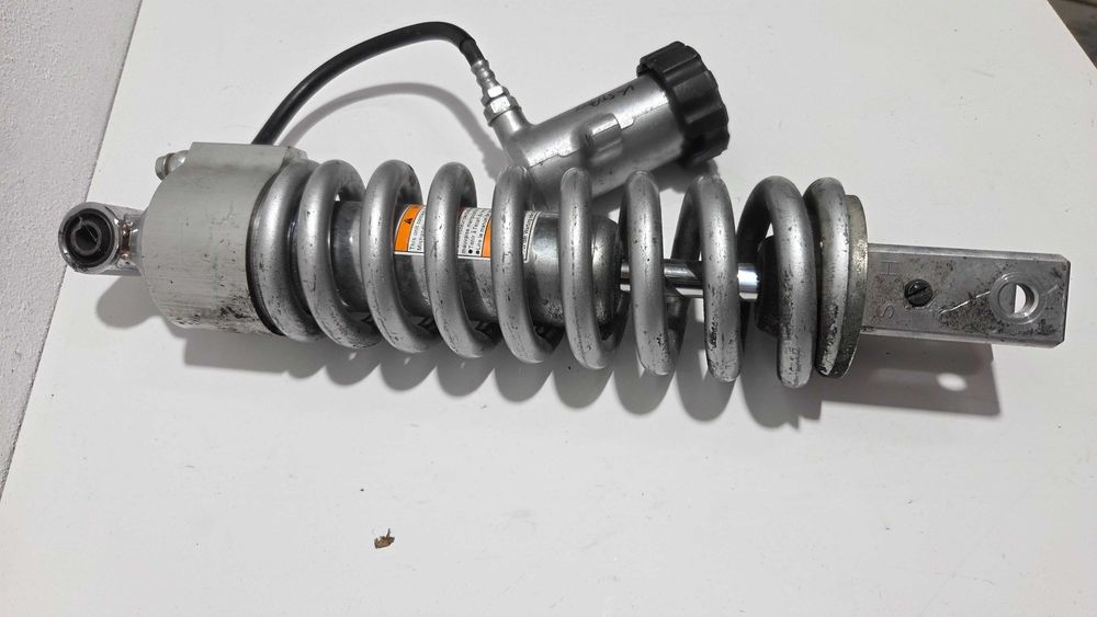 Toba originala Suzuki Vstrom 650 prima generatie