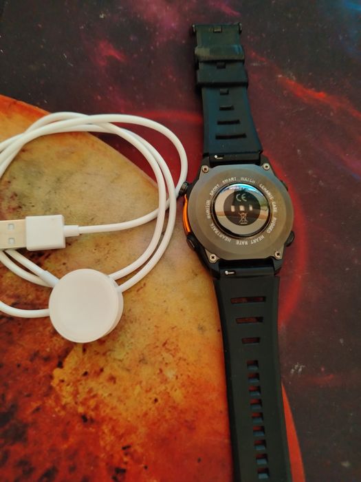 Ceas smartwatch impecabil