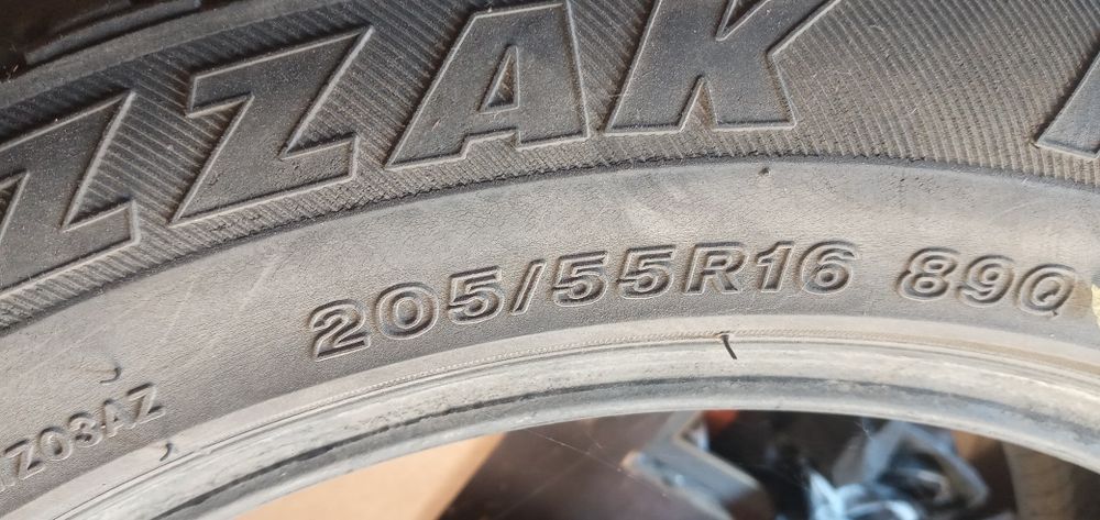 Продам  автошины