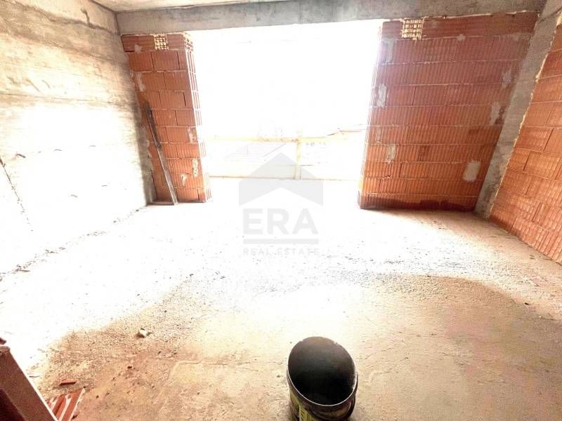 Продава се Тристаен апартамент в Варна, Лятно кино Тракия - 98 кв.м за 1296 €/кв.м - Снимка #3