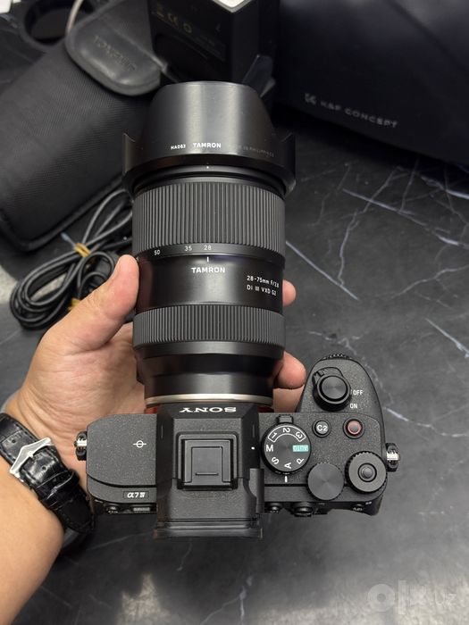 Sony A7 IV 28-75mm F2.8 G2 holati ideal Full komplekt faqat naqd pulga