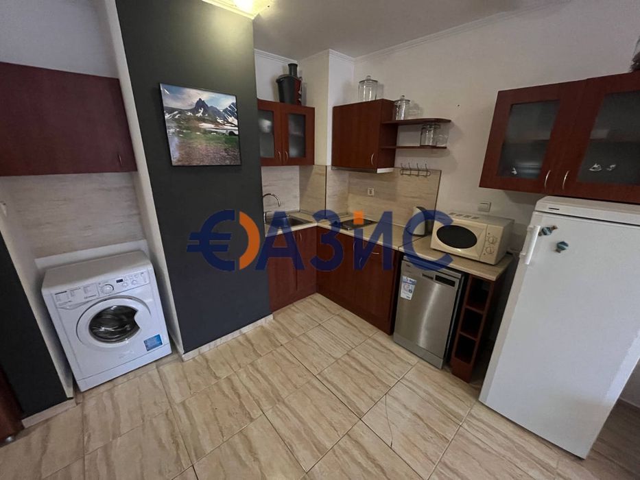 Продава се Четиристаен апартамент в Свети Влас - 138 кв.м за 1033 €/кв.м - Снимка #14