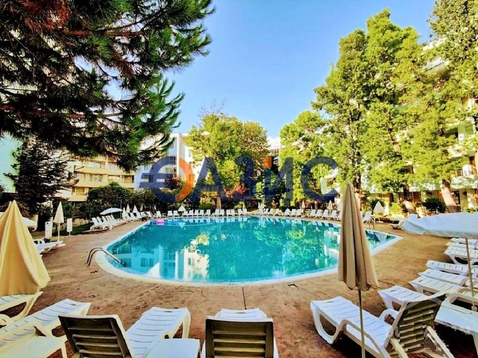 Продава се Двустаен апартамент в к.к. Слънчев бряг - 60 кв.м за 1092 €/кв.м - Снимка #1