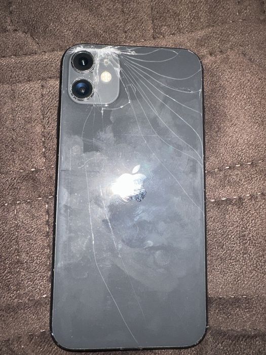 Iphone 11 на 128 ГБ 40 000 тенге