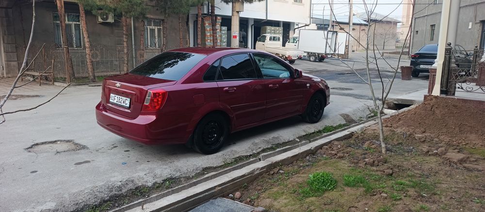 Срочни жентра ласетти gentra lasetti 2015 метан газ автомат экспорт