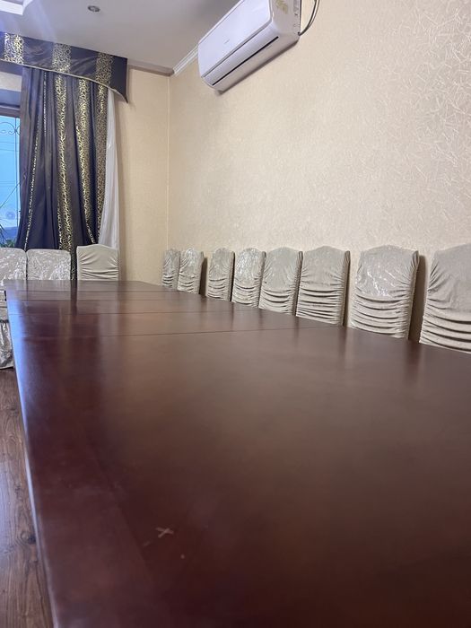 Продам гостиный стол