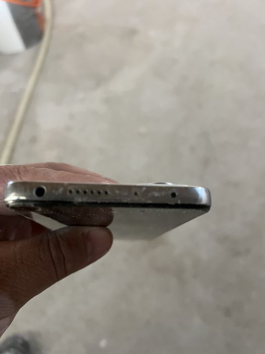 Surochana sotiladi redmi 12 pro satayasi zur