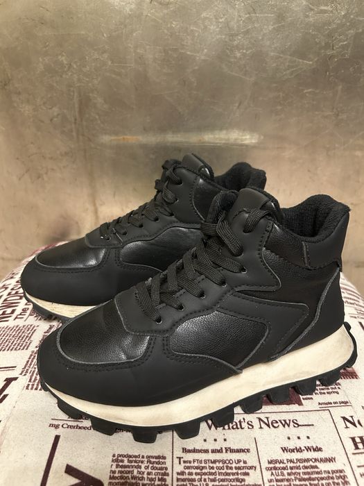 Школьная и повседневная обувь на девочку